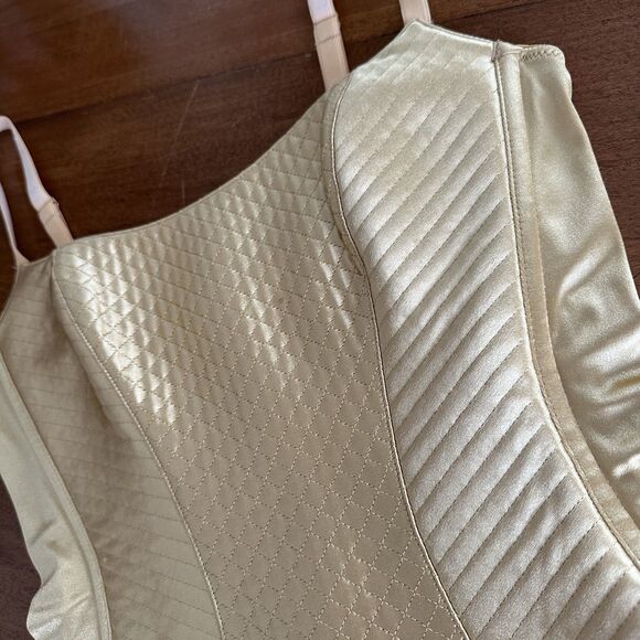 On Gossamer Gold Satin Corset Cami Top M Lingerie Diamond Quilted Cupped PinUp - Picture 2 of 16